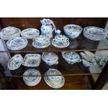 A Quantity of Masons "Regency" Dinner Ware, comprising three oval platters, nine 10" dinner