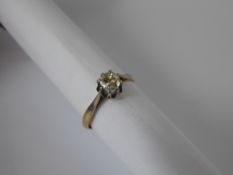 A Lady's 18 ct Gold and Platinum Solitaire Diamond Ring, size L, approx 1.8 gms.
