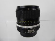 Nikon 85/2 Lens (nof).