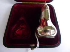 Miscellaneous Hallmarked Silver, including a Victorian cruet Sheffield hallmarked dated 1879, single