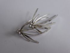 A Danish Guldvirke Lady's 14 ct White Gold and Diamond Spray Brooch, approx 21 pts dias, mm approx 5