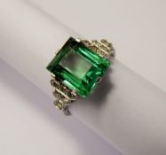 An Art Deco Style 3.75 ct Emerald-Cut Green Tourmaline and Diamond Ring, the centre stone set in