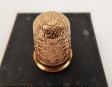 A 9ct Gold Thimble, mm Charles Horner, Chester hallmark, dated 1900.