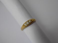 Antique 18 ct Yellow Gold Three Stone Diamond Ring, dias 20 pts, size N.