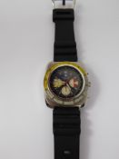 A Gentleman 's Vintage Favre-Leuba Sea/Sky GMT Wrist Watch, the watch having a yellow and white