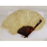 An Early 20th Century Lady's Tortoiseshell & Emu Feather Fan, approx 46 x 35 cms