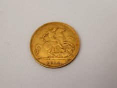 1914 George V Gold Half Sovereign.