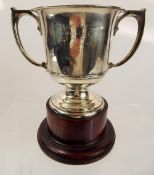 A Silver Twin-Handled Challenge Cup, Sheffield hallmark, dated 1925, mm Mappin & Webb, approx 188