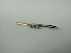 A Vintage 18 ct White Gold Three Stone Diamond Bar Brooch, mm AH, length approx 50 mm, with approx