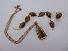 A 9ct Yellow Gold and Tiger's Eye Three-Piece Jewellery Set, including a brooch-pendant, bracelet