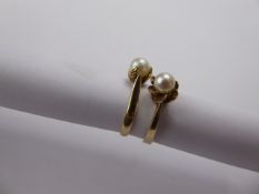 Two 9 ct Yellow Gold Cultured Pearl Rings, size M and L (foliate setting) respectively.