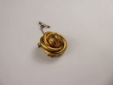 An Edwardian 14 ct Yellow Gold Mourning Brooch, approx 7 gms