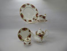 Royal Albert Old Country Roses Porcelain Dinner, Tea and Coffee Sets, comprising eight dinner