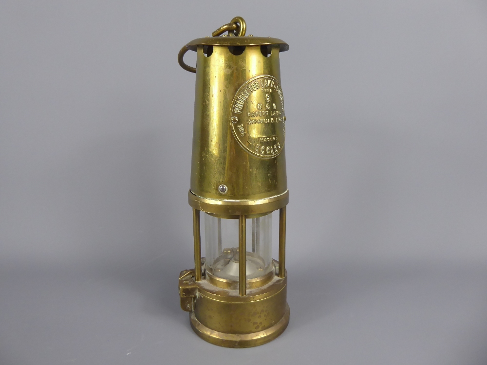 A Vintage Brass Eccles Protector Miner's Lamp. - Bild 2 aus 2