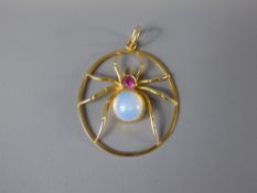 An 18 ct Yellow Gold Moonstone and Ruby Spider Pendant, ruby approx 4 x 4 mm moonstone approx 9 x