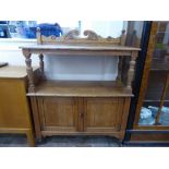 An Edwardian Oak Galleried Breakfast Buffet, approx 104 x 130 x 45 cms, with two cupboards beneath.