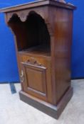 A Mahogany Bedside Table, approx 39 x 37 x 36 cms.
