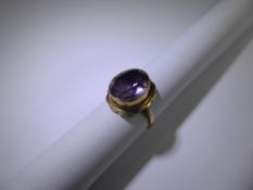 A Vintage 9ct Yellow Gold and Amethyst Ring 12 x 10 mm, size I approx 3.5 gms.