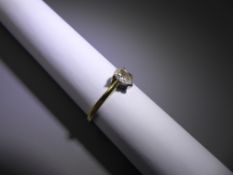 An 18ct Yellow Gold Tear Solitaire Diamond Ring, the dia approx 40-50 pts, approx 35 pts, size O,