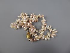 A Pink Baroque Pearl Necklace, on 18 ct Gold Barrel Clasp, approx 42 cms