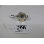 STERLING SILVER NOVELTY TEA STRAINER