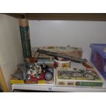 VINTAGE MODELS & TOYS / GAMES