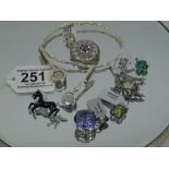 QUANTITY OF 925 & STERLING SILVER PENDANTS, BROOCHES & BANGLES