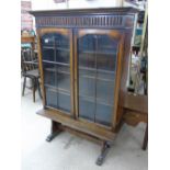 MID 20TH CENTURY GLAZED OAK CABINET & COFFEE TABLE