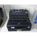 IMPERIAL TYPEWRITER 'THE GOOD COMPANION'