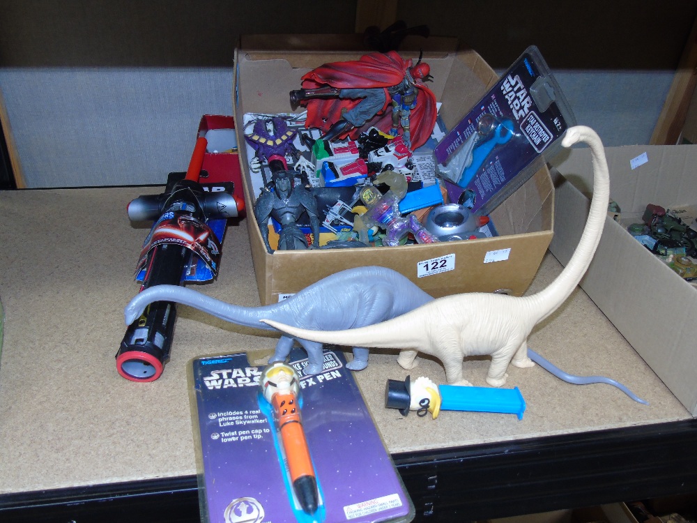 BOX OF TOYS INCLUDING STAR WARS