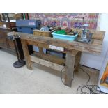 VINTAGE WORKBENCH WITH VICE