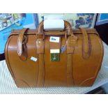 LEATHER BRIEFCASE WITH KEY