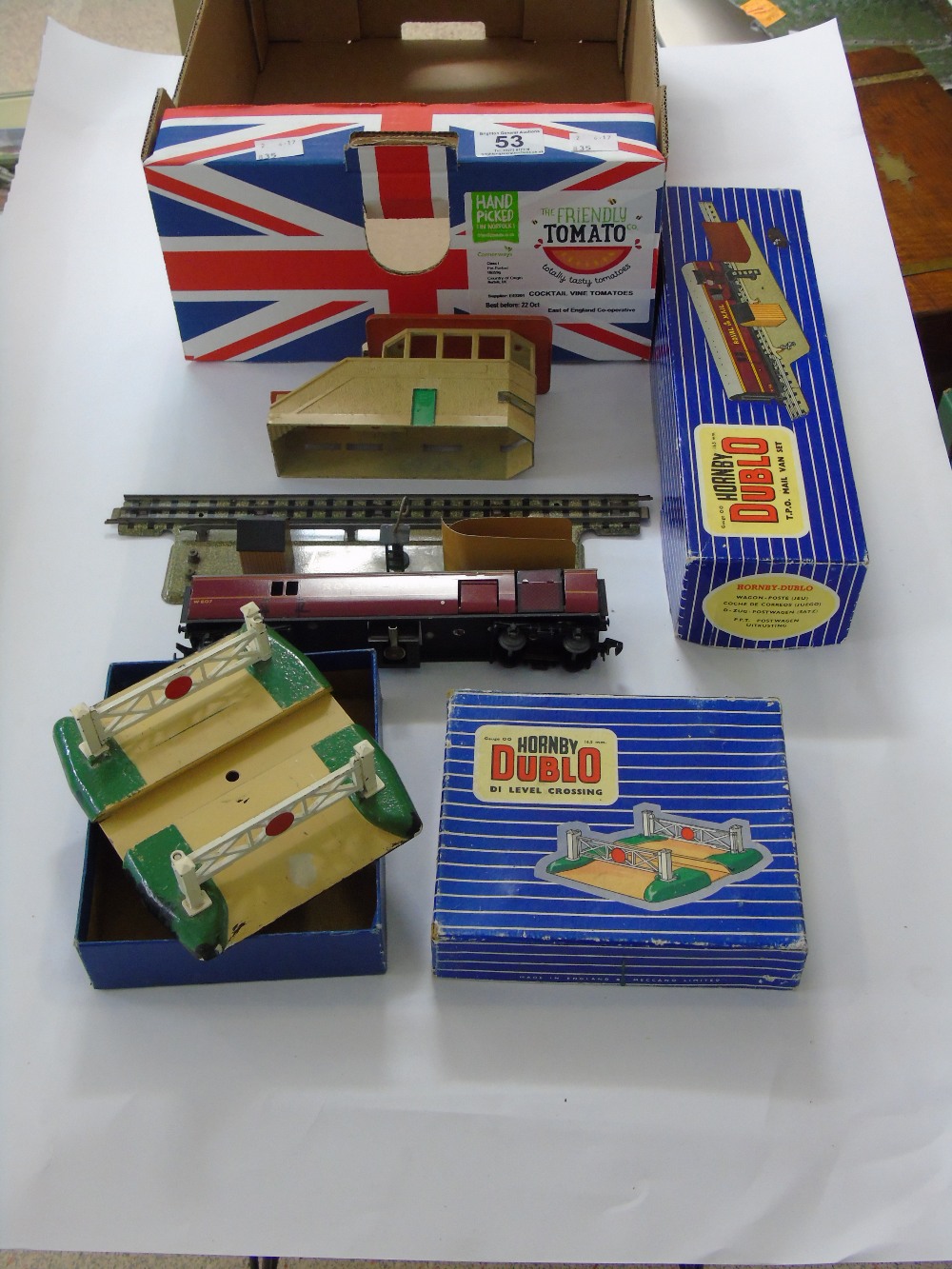 HORNBY DUPLO OO MODEL RAILWAY LOT