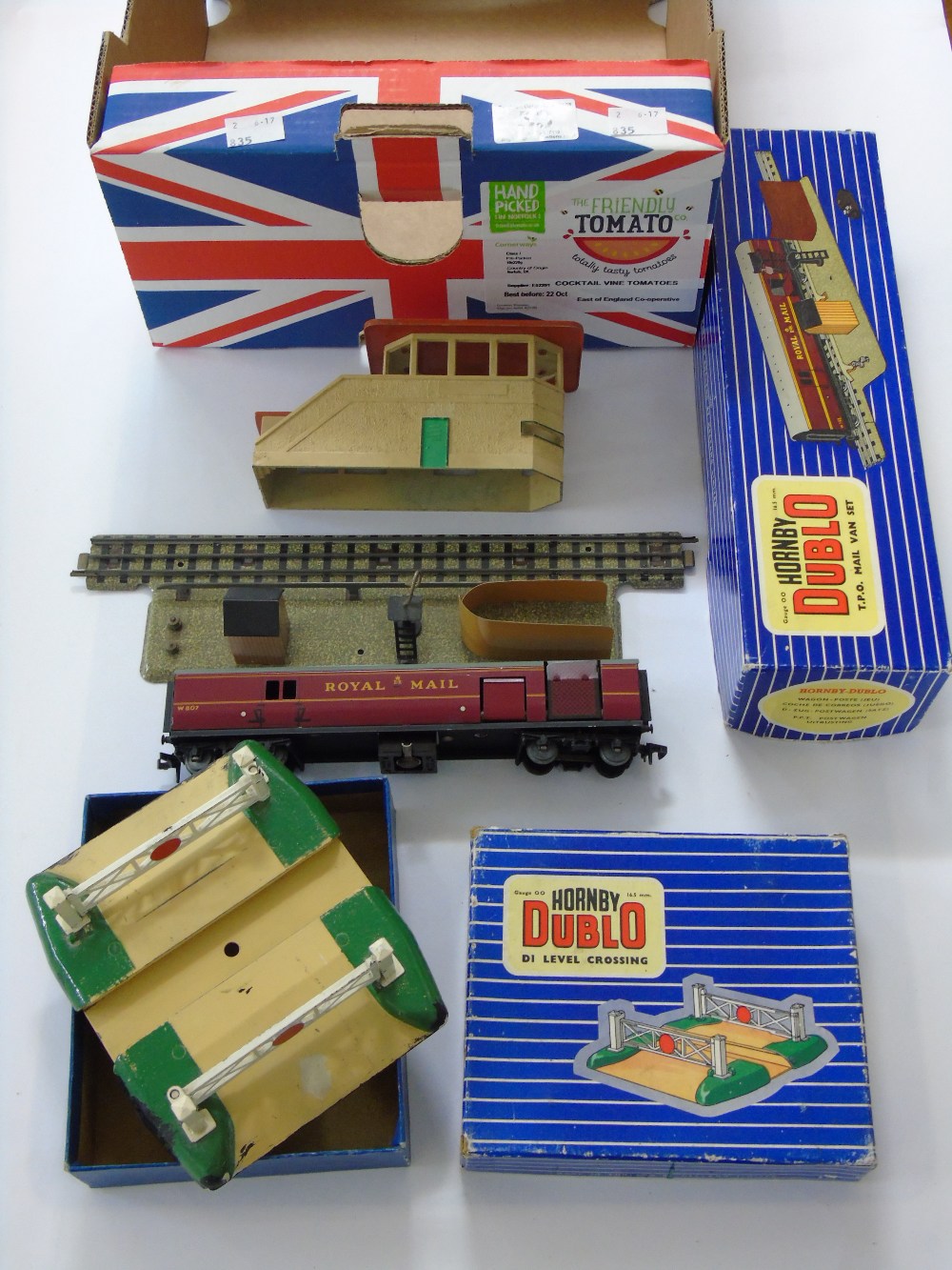 HORNBY DUPLO OO MODEL RAILWAY LOT - Image 2 of 2