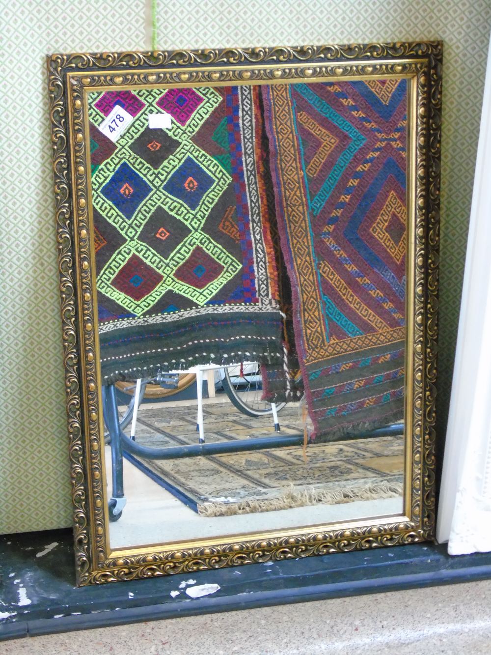 GILT FRAMED MIRROR 71CM X 51CM