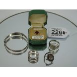 925 & STERLING RINGS X3, BANGLE & GOLD ON SILVER TIE PIN