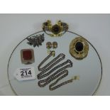 QUANTITY OF COSTUME JEWELLERY INCLUDING 925 SILVER BUTTERFLY BROOCH