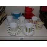 ASSORTED COLLECTABLE CUPS & SAUCERS INCLUDING CLARICE CLIFF