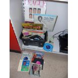 BOX OF ALBUMS / VINYL INCLUDING MUSICAL YOUTH & QUANTITY 7" / 45s RECORDS