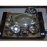 QUANTITY OF PLATED WARE INCLUDING CANDLESTICKS & SERVING DISH