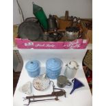 BOX OF MIXED ITEMS INCLUDING ENAMELLED KITCHENALIA