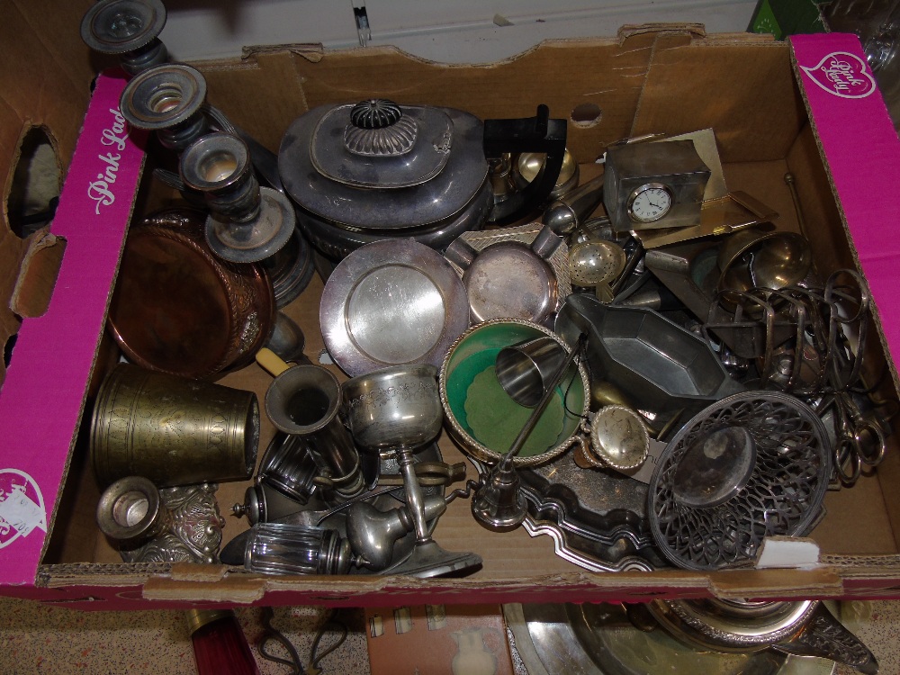 BOX OF MIXED SIVER PLATE & PEWTER ITEMS - Image 2 of 2