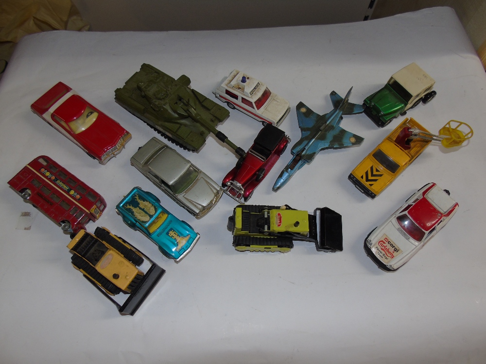 QUANTITY OF TOY AND MODEL VEHICLES INCLUDING CORGI AND DINKY - Image 3 of 3