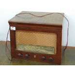 VINTAGE WOODEN CASED PHILIPS RADIO