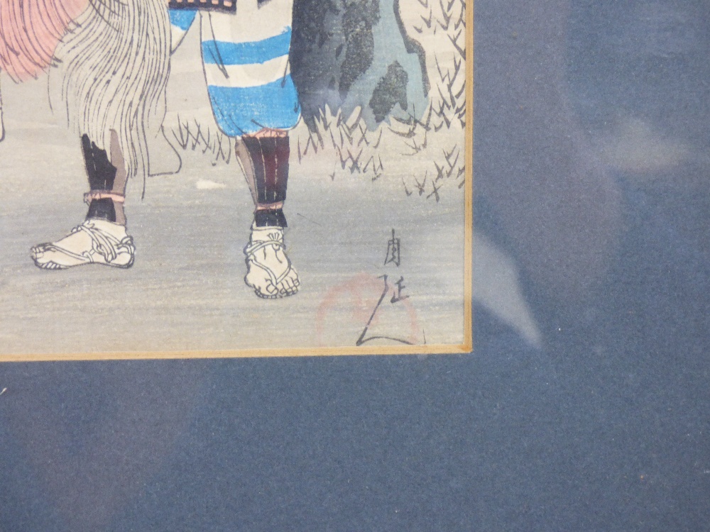 FRAMED JAPANESE 20TH CENTURY WOOD BLOCK PRINT OF HUNTERS - Image 3 of 4