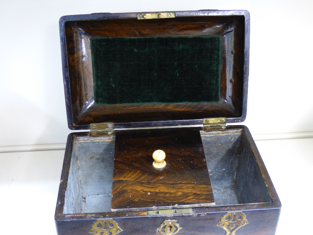 GEORGIAN TEA CADDY WITH BRASS MOUNTS, ONE COMPARTMENT LID MISSING - Image 3 of 5