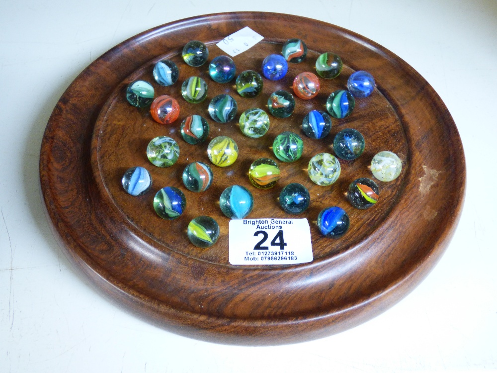 WOODEN SOLITAIRE BOARD + MARBLES