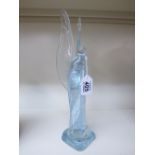 GLASS FIGURE OF AN ANGEL, 32 CMS