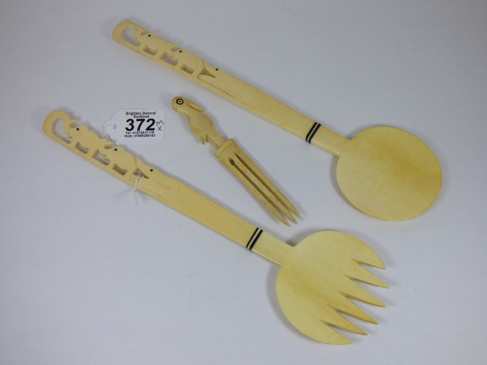 PAIR OF ART DECO IVORY SALAD SERVERS + BONE HAIR COMB