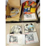 VINTAGE MOVIE - LITE PORTABLE LIGHTING UNIT & SELECTION OF BULBS